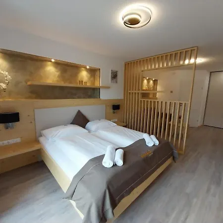 Hotel Post Hoenigwirt 3*