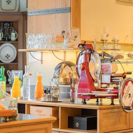 Hotel Post Hoenigwirt 3*