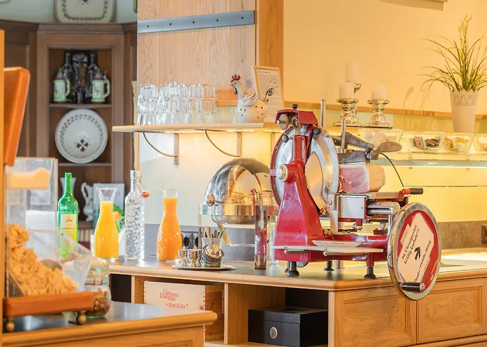 Отель Post Hoenigwirt 3*