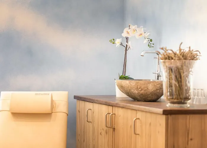 מלון Post Hoenigwirt 3*